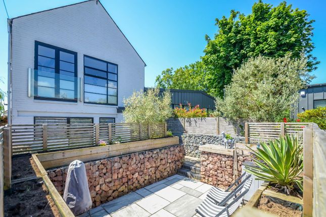 Flat for sale in Southsea Mews, Leigh-On-Sea