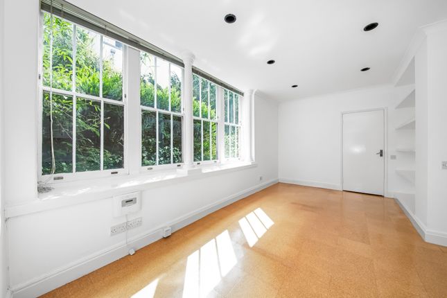 Flat 4, Knighton House, Blackheath photo 4