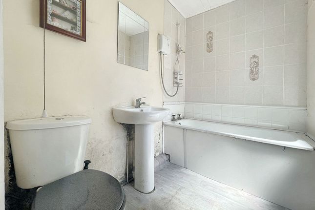 7, Thirteenth Street, Peterlee photo 5