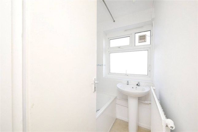 Thumbnail Flat to rent in Lorrimore Road, Walworth, London