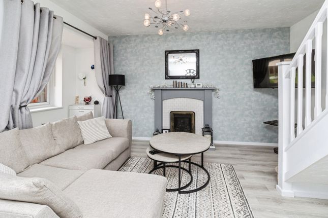 23, Cresswell Avenue, Staffordshire photo 4