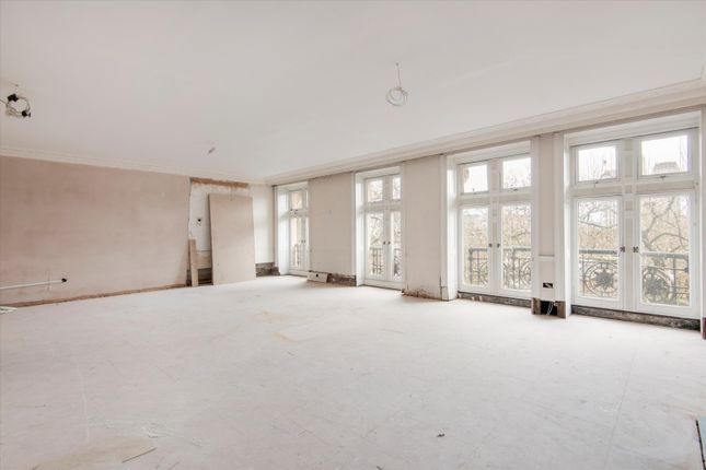 Flat for sale in Whitehall Court, Whitehall, London