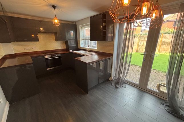 20 Elwood, Harlow photo 2