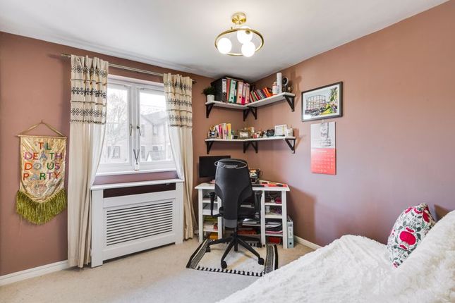 Terraced house for sale in Riverside Close, London