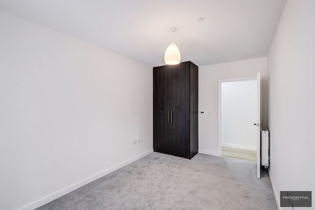 Flat to rent in Academy Way Epping Gate, Loughton