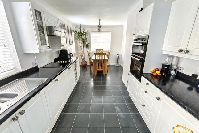 Hillcrest Avenue, Bexhill-on-Sea photo 3