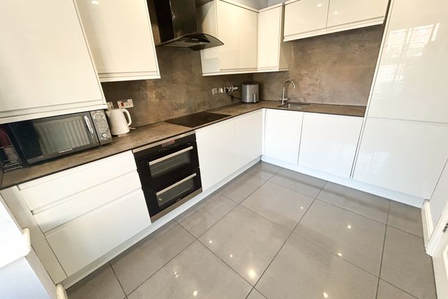 15, Chasewater Drive, Stoke-on-Trent photo 5