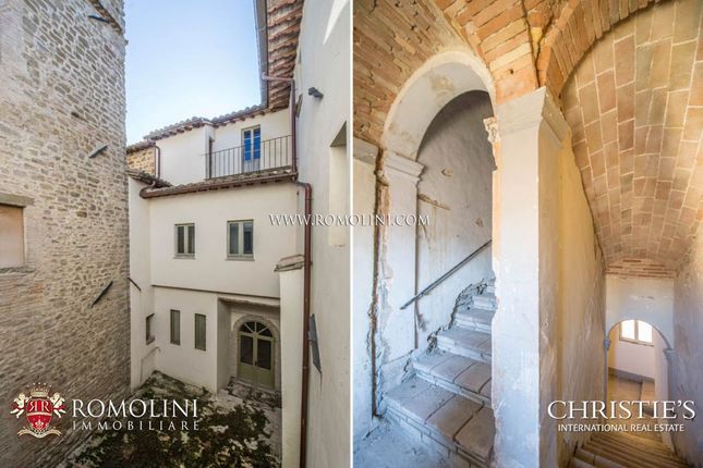 Property for sale in Assisi, Umbria, Italy
