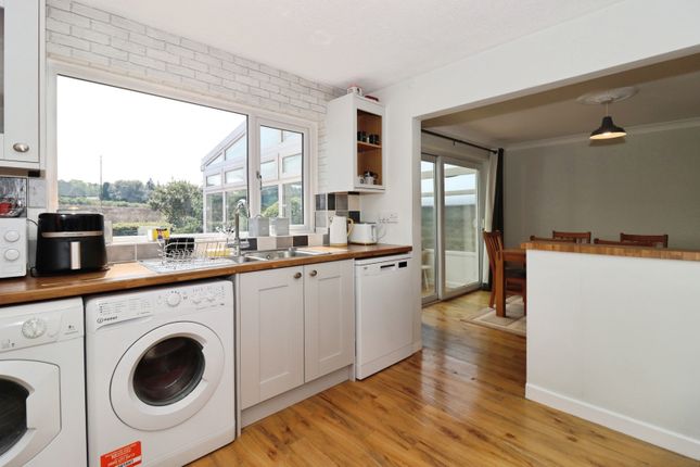 40, St. Annes Drive, Bristol photo 4