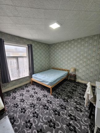 69, Cumberland Road, Bradford photo 5