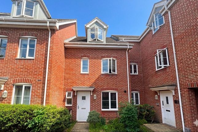 4-bed house on 11, Bostock Road, West Sussex, £250,000