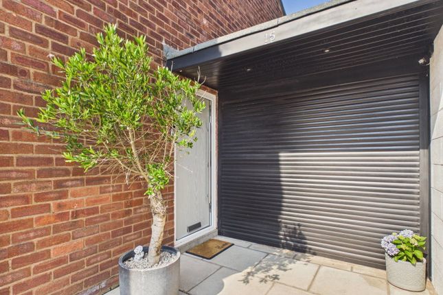 15, Bromilow Road, Skelmersdale photo 2