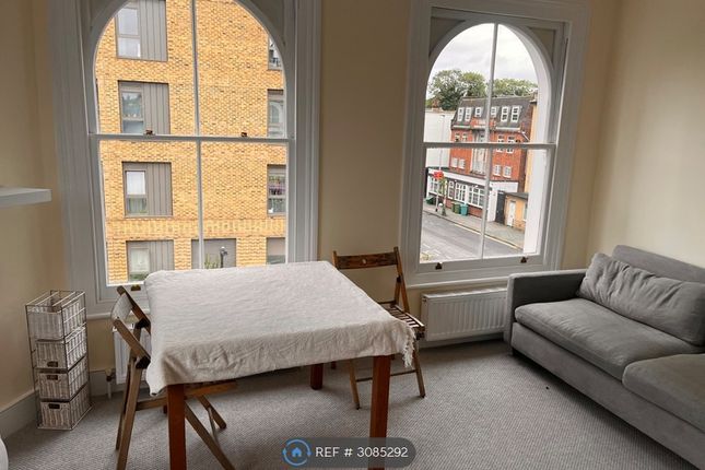 Wandsworth Road, Clapham photo 3