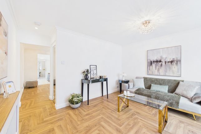 23 Barrington Road, Horsham photo 3