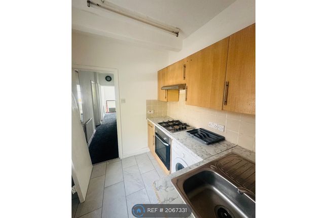 Flat to rent in Ripple Road, Barking