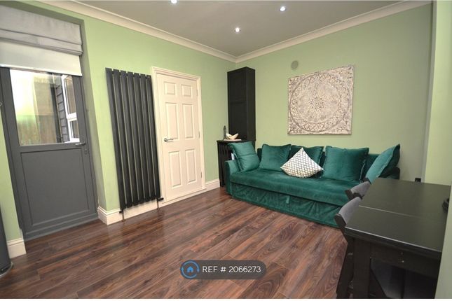 Thumbnail Flat to rent in Brighton Terrace, London