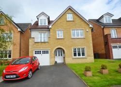 Detached house to rent in Braemar Drive, Dunfermline