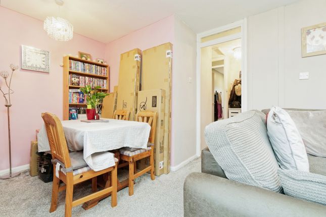 Flat for sale in Craddock Road, Canterbury, Kent