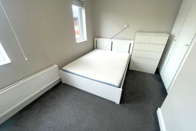 15, Flat 3, Mountfield Road, Finchley photo 5