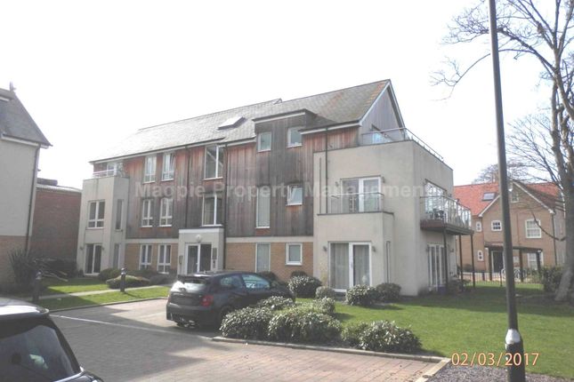 Thumbnail Flat to rent in Abbey Gardens, Dovehouse Close, St Neots