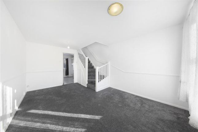 73, Longbridge Way, London photo 4