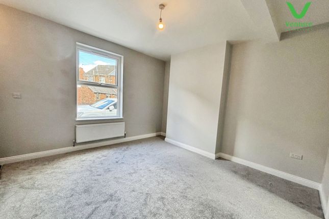 2, North Terrace, Willington photo 4