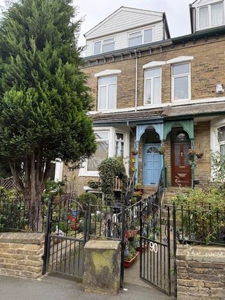 ***************************************Deceptively Spacious 4Â€‘Bedroom Stoneâ€‘Built Terrace Â€“ Shipley(Bd18)************************************************************