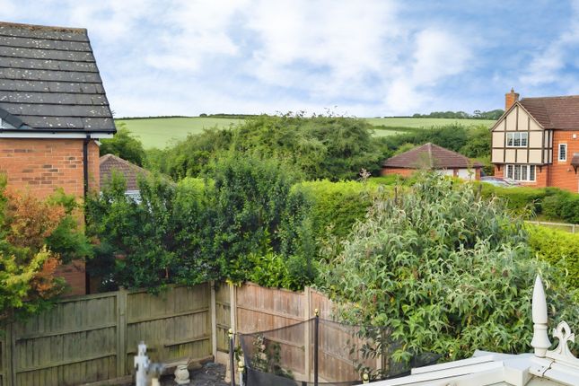 6, Cotswold Drive, Grantham photo 3