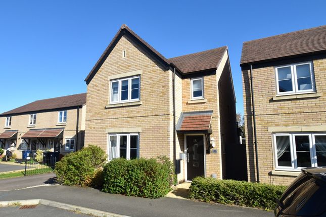 3-bed house on 33 Apple Tree Close, Huntingdon, £390,000