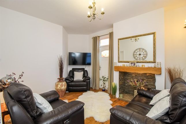 28, Cooperative Street, Wakefield photo 3