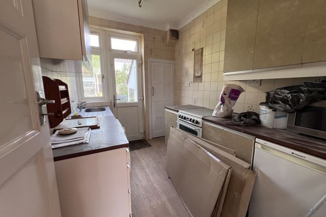 Terraced house to rent in Grange Rd, South Croydon