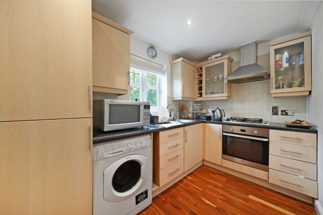 5, Arlington Green, London photo 4