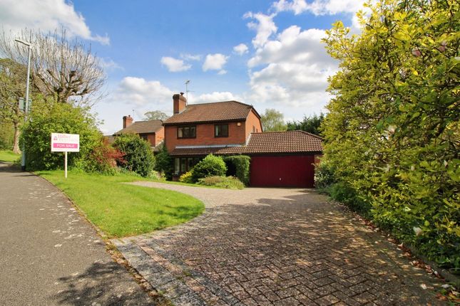 Thumbnail Detached house for sale in Court Meadow, Wrotham