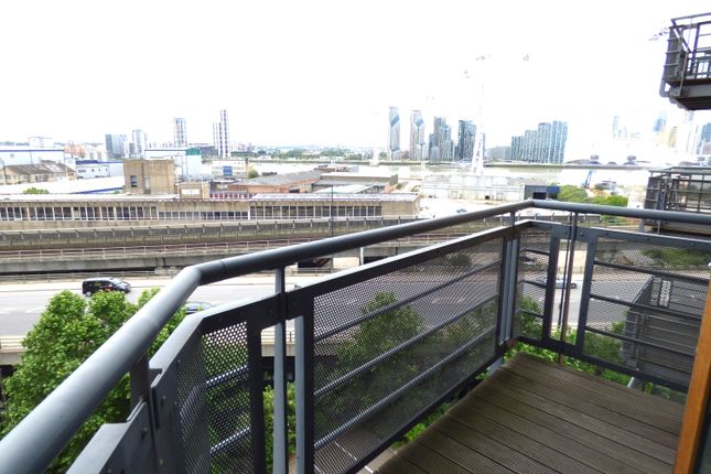93 Western Beach, Western Beach Hanover Avenue, Royal Docks photo 5