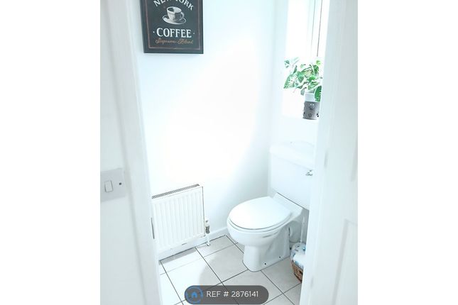 Windsor Court, Bramley, Leeds photo 5