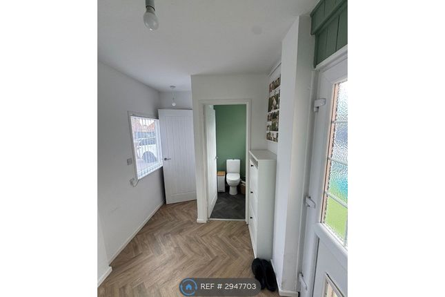 24, Rhinefield Close, Havant photo 2