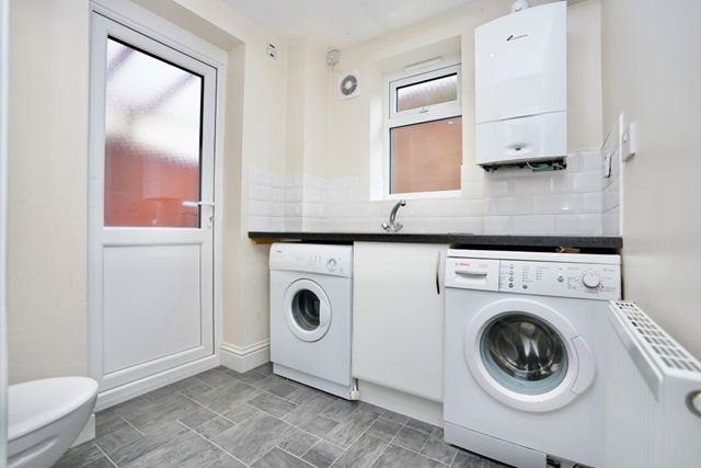 End terrace house to rent in Raphael Road, Hove