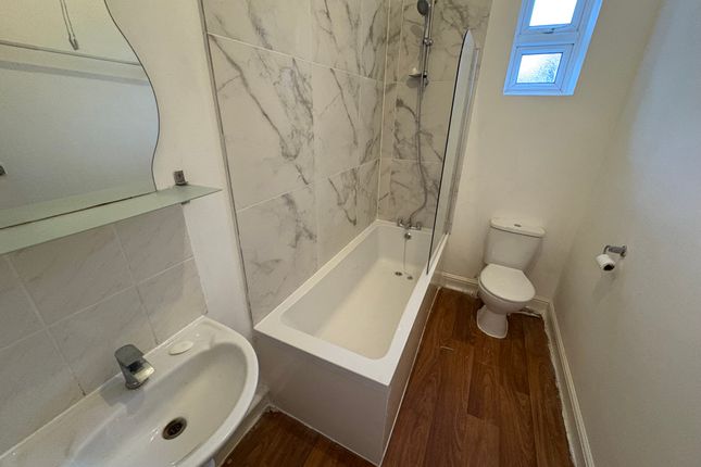2, The Avenue, London photo 2