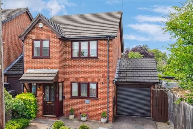 3-bed house on Fir Tree Cottage, New Road, Cookham, £699,950