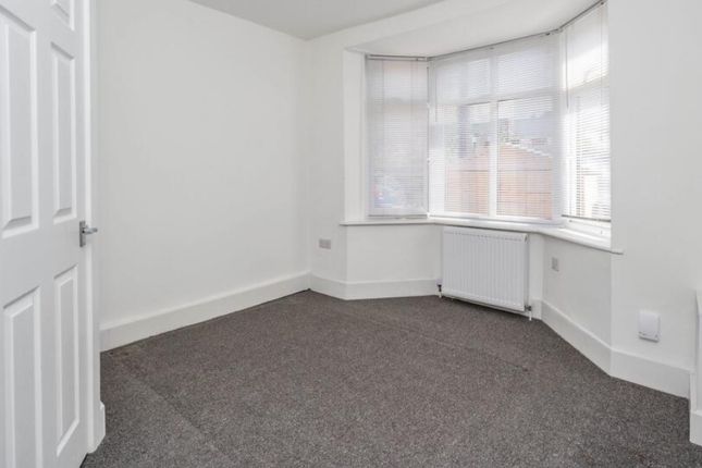 1, Flat ,, Southampton photo 5