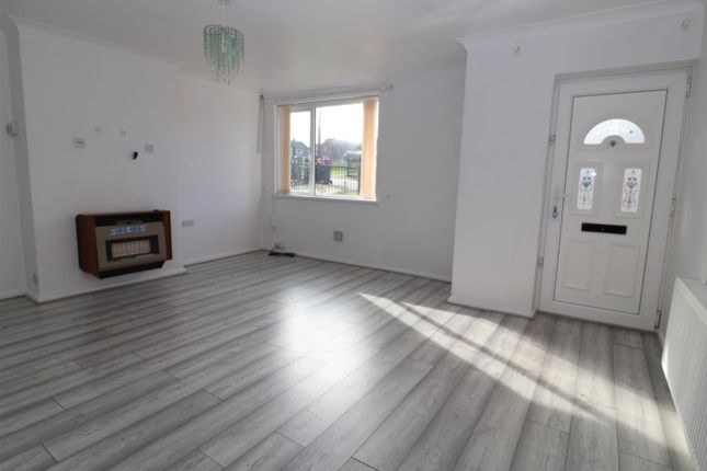 8, Becket Crescent, Rotherham photo 3