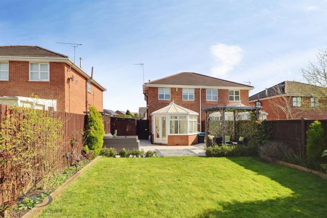 10, Wakefield Close, Crewe photo 3