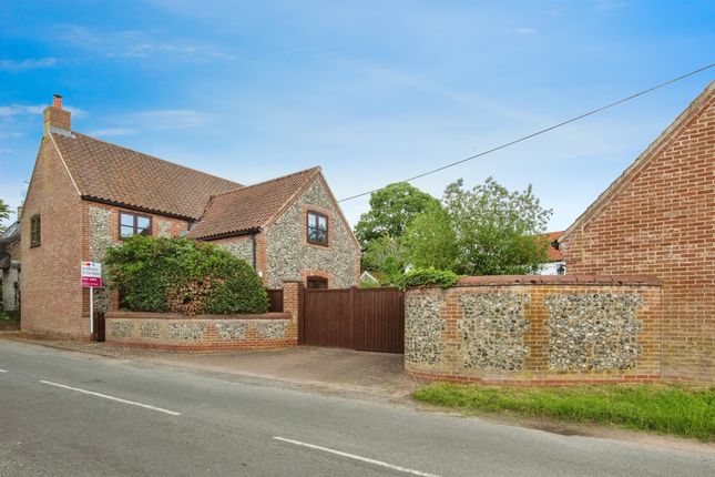 Thumbnail Detached house for sale in Short Beck, Feltwell, Thetford