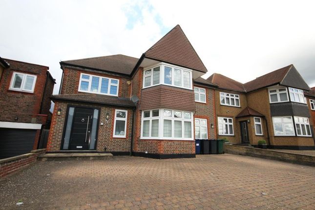 Thumbnail Detached house for sale in The Rise, Edgware, Middlesex