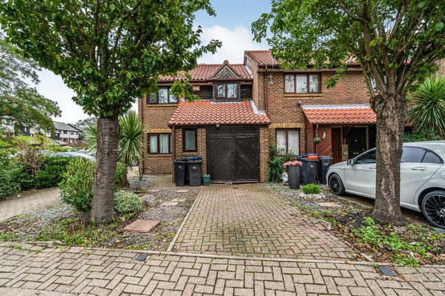 Thumbnail Property to rent in Aylets Field, Harlow