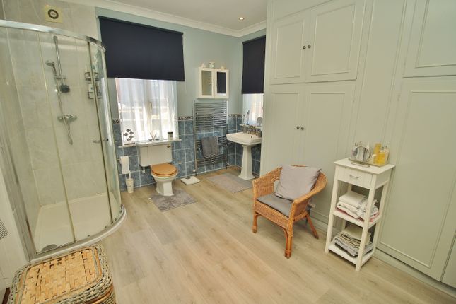 64, Lower Road, Havant photo 4