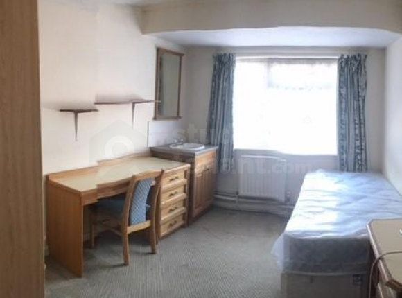 Thumbnail Shared accommodation to rent in Burgess Road, Southampton SO16, Southampton, Southampton