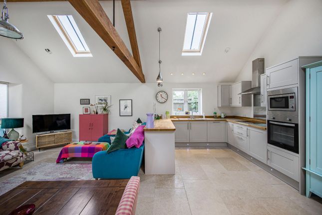 New Barn,, Horcott Road, Gloucestershire photo 5