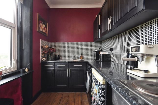 Flat D, 56, London Road, Brentwood photo 4