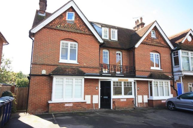 Thumbnail Flat to rent in The Common, Cranleigh